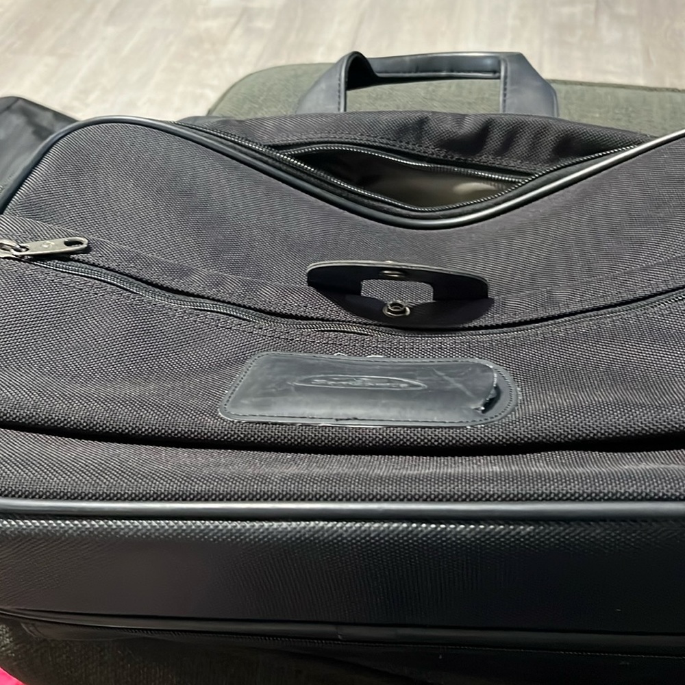 Samsonite carry on bag